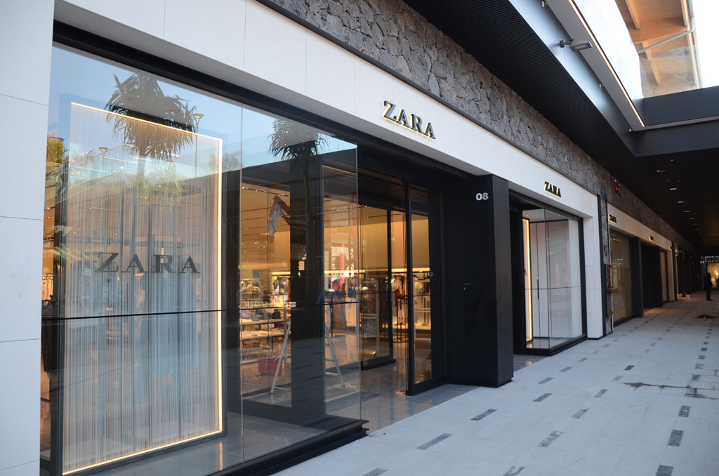 Magasin Zara dans le centre commercial de Tenerife.